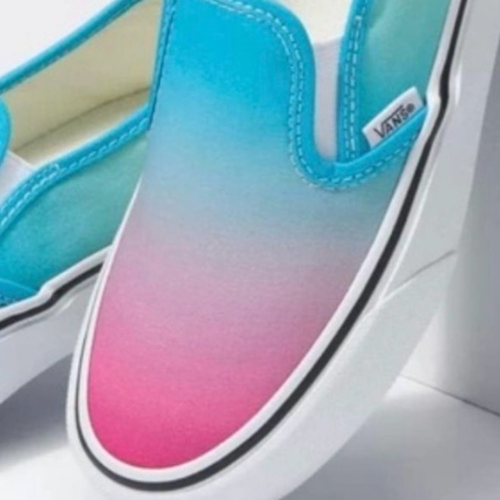 Vans Rainbow Ombré UltraCush Sneakers - Size Women 10 / Men 8.5 - Picture 2 of 5